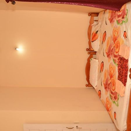 Sheeba'S Homestay Kochi Luaran gambar